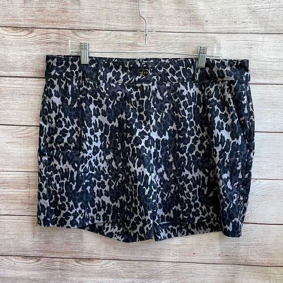 ISAAC MIZRAHI‎ SHORTS IN GRAY CAMO - Picture 1 of 4